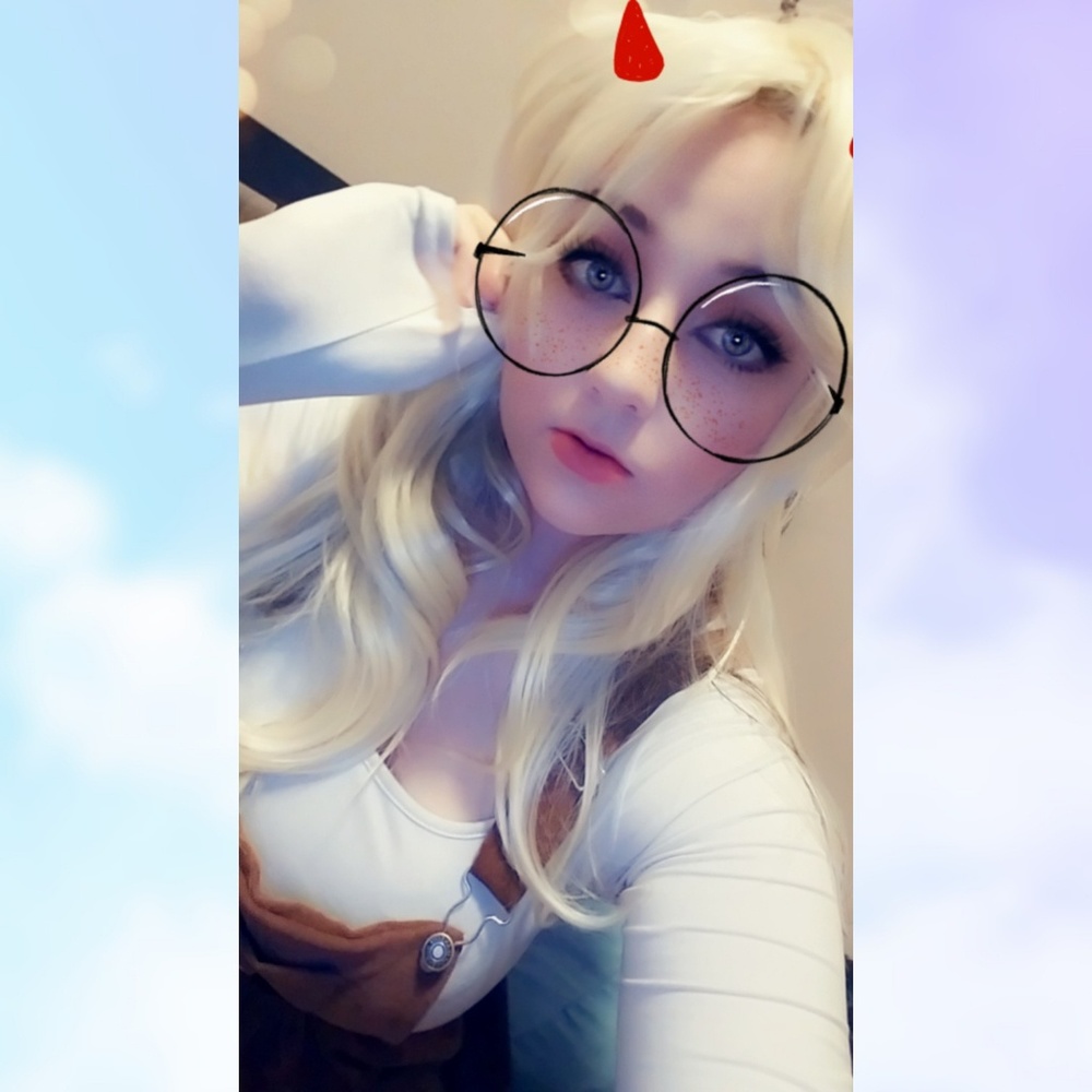 Meet your Posher, Elizabeth